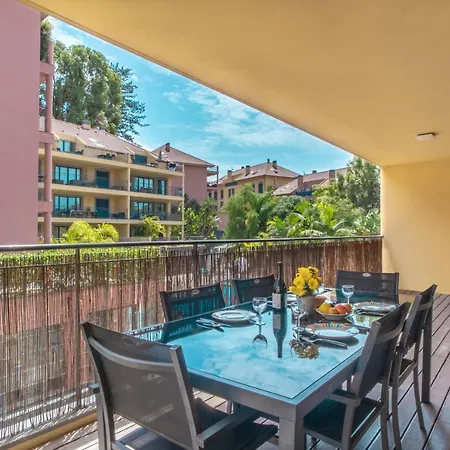 Apartment Living Bu Apart. *