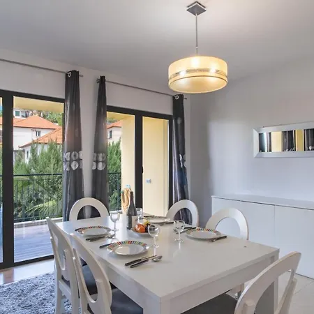 Living Bu Apart. Funchal (Madeira)