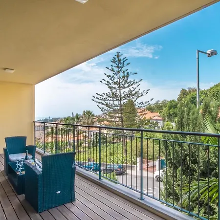 Apartment Living Bu Apart. Funchal (Madeira)