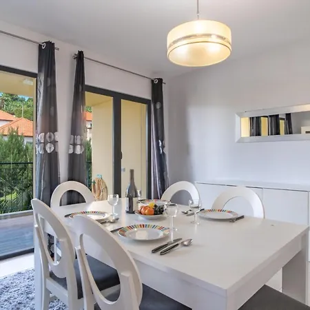 Living Bu Apart. Apartment *