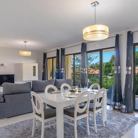 Living Bu Apart. Apartment *