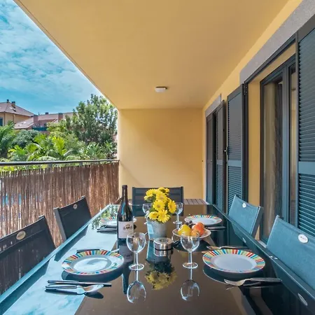 Apartment Living Bu Apart. Funchal (Madeira)
