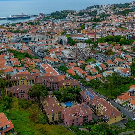 Living Bu Apart. Lägenhet Funchal (Madeira)